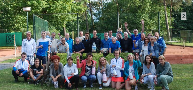 Pfingsten: Schöne Doppel bei bestem Tenniswetter